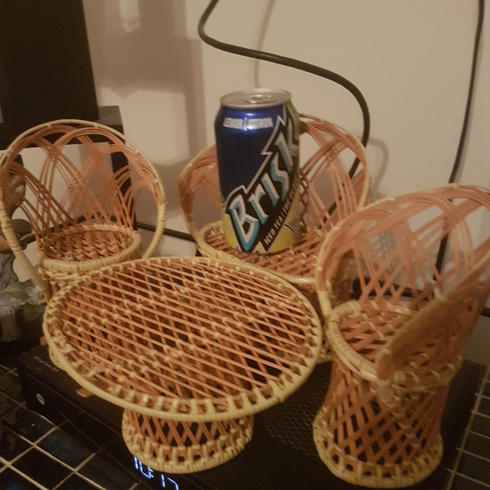 Miniature Rattan Patio Set - Picture 3 of 4